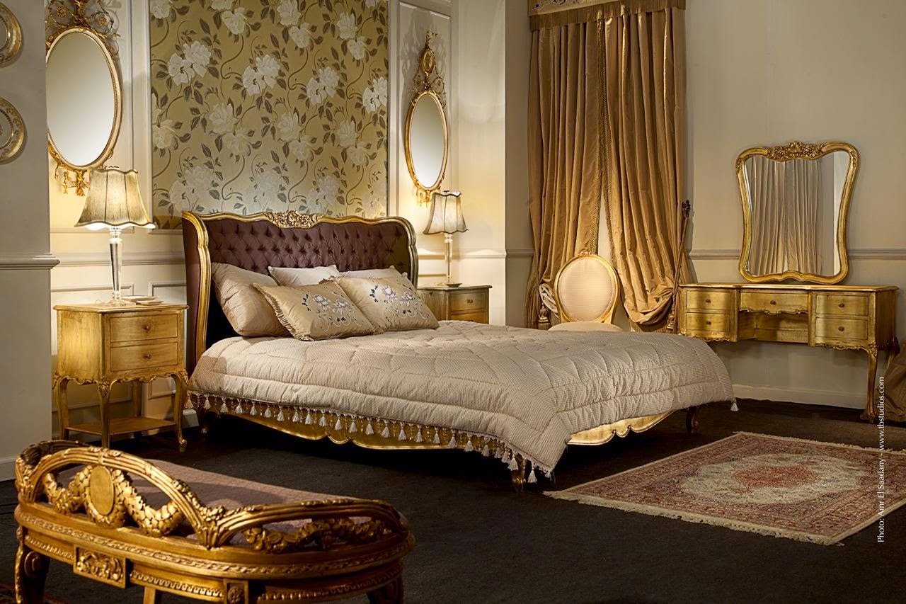 кровать бежевая с золотом