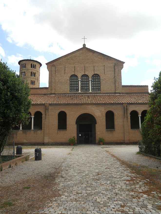 Архитектура Византии: базилика Сан-Апполинаро, Равена, Италия