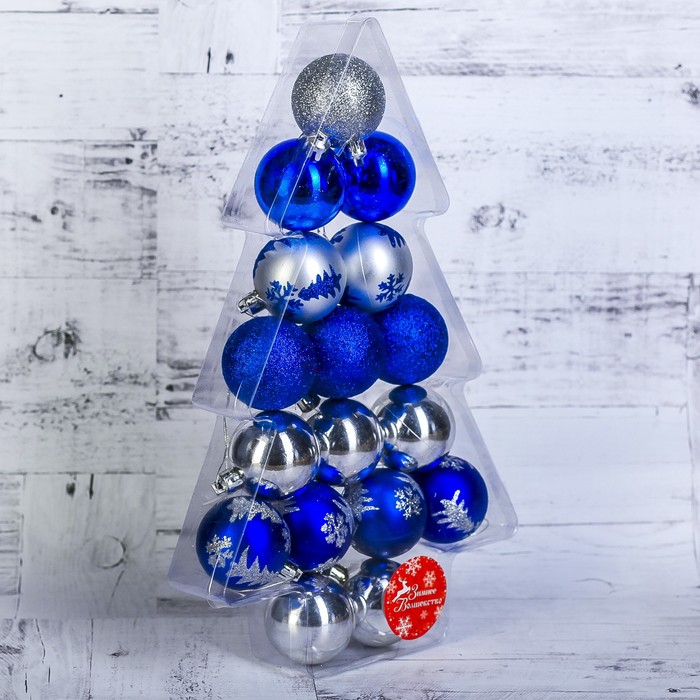Елочка шарики. Елка с синими и серебристыми шарами. Елка с синими шарами. Новогодние шары синие серебряные. Белая елка с синими шарами.