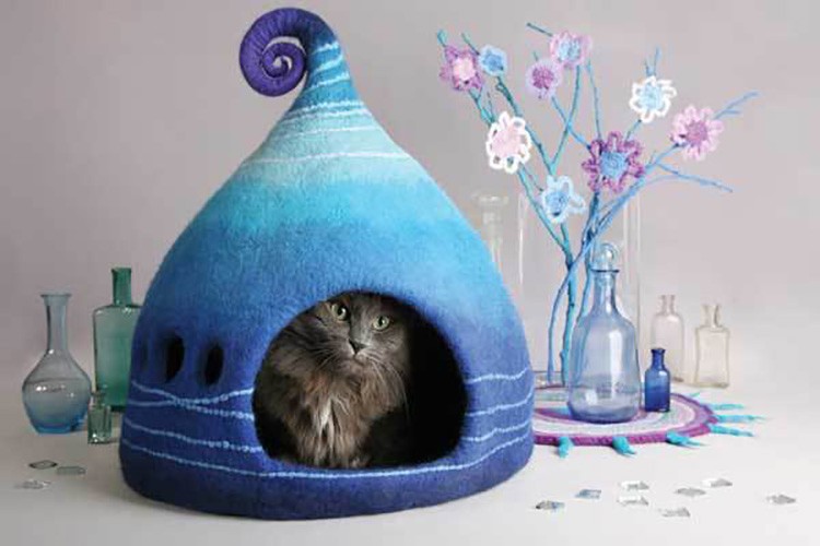 Получаются яркие и красочные строения.