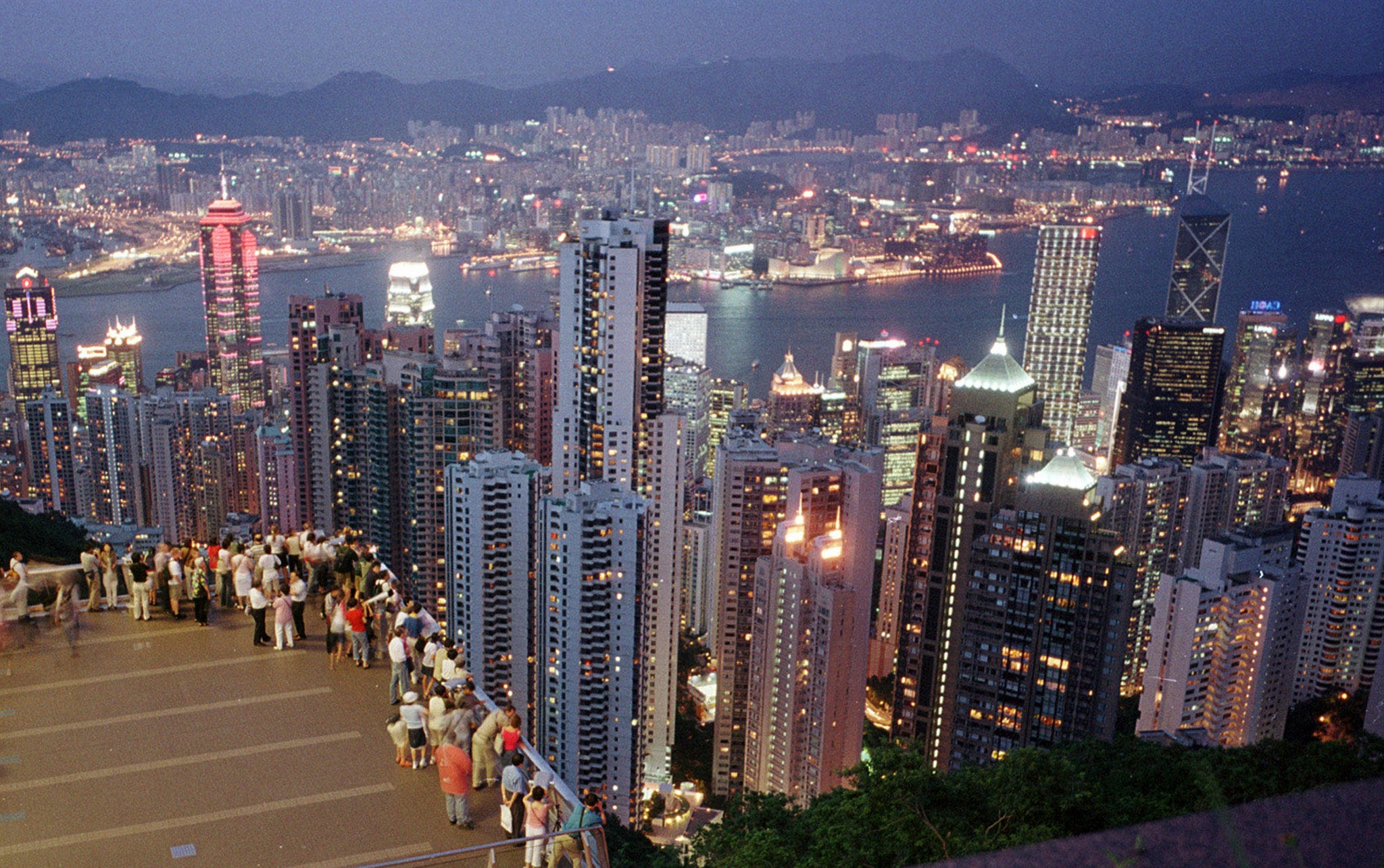 Красивые недорогие города. Гонконг. Красивые города в мире. Гонконг красивые места.
